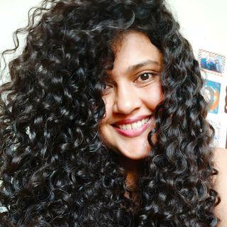 Khushboo Singhvi (Curly Curvy Khush)