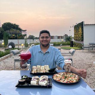 Shubh | Ahmedabad Foodies AFs | Food | Travel