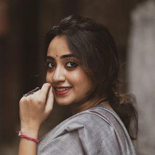 Angela Saha| Kolkata Blogger