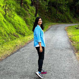 Shreya Om | Traveller
