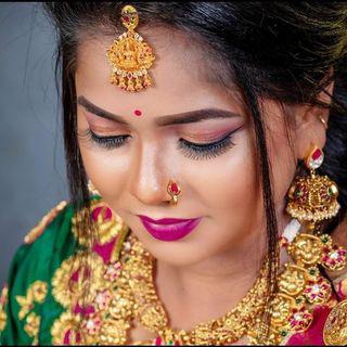 Helan Bridal Studio