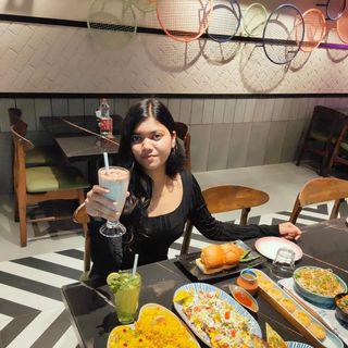 Sushmita 🌟