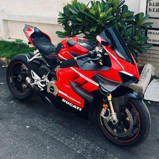 Jamie 🏍⛽️👩❤️👨