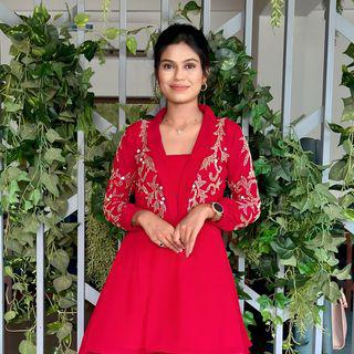 Neha Jawalkar Makeover
