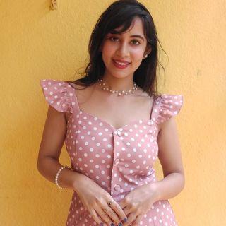 Srishti Gosavi | Finance & Travel