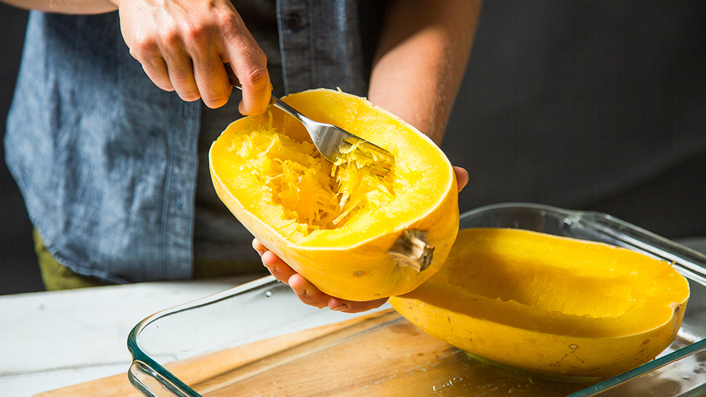 spaghetti squash being made