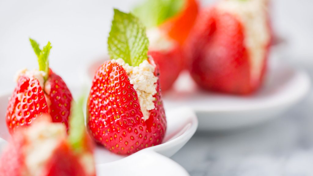 vegan ricotta stuffed strawberries