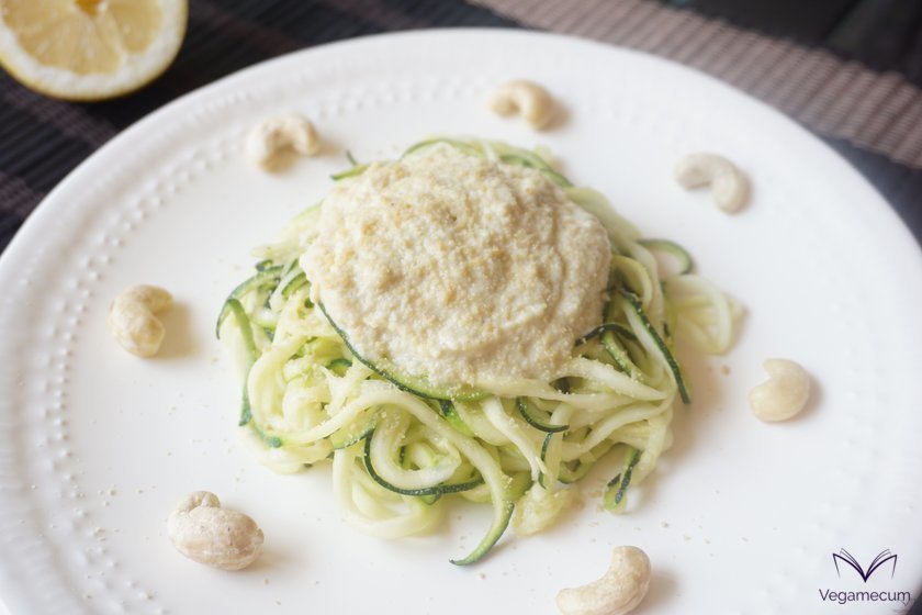 Zoodles with cashew sour cream Zoodles with cashew sour cream