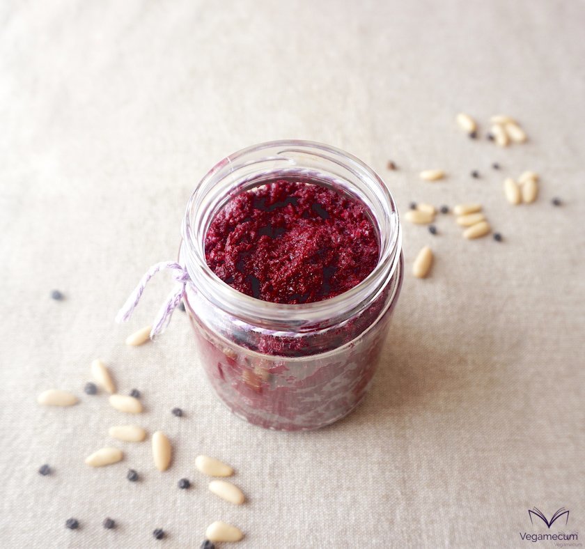 Finished beet pesto Finished beet pesto