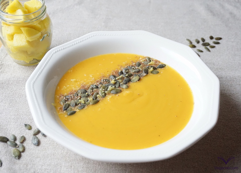 Cold cream of pumpkin and mango Cold cream of pumpkin and mango