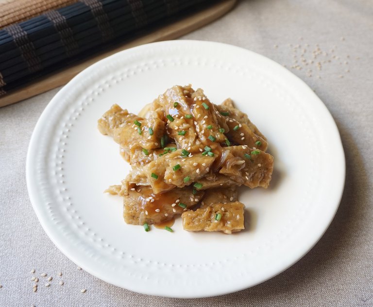 Seitan with teriyaki sauce Seitan with teriyaki sauce