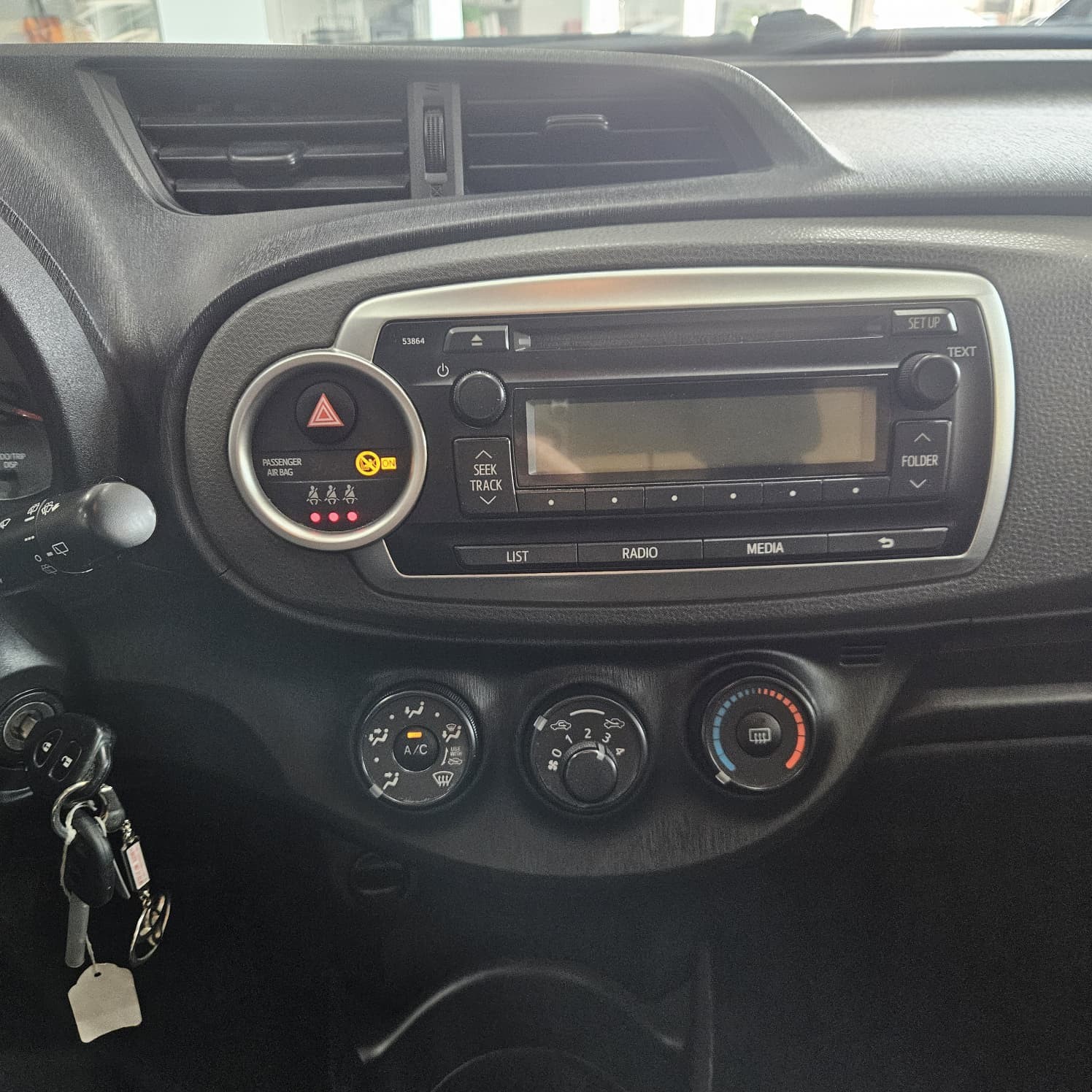 Toyota Yaris - 14