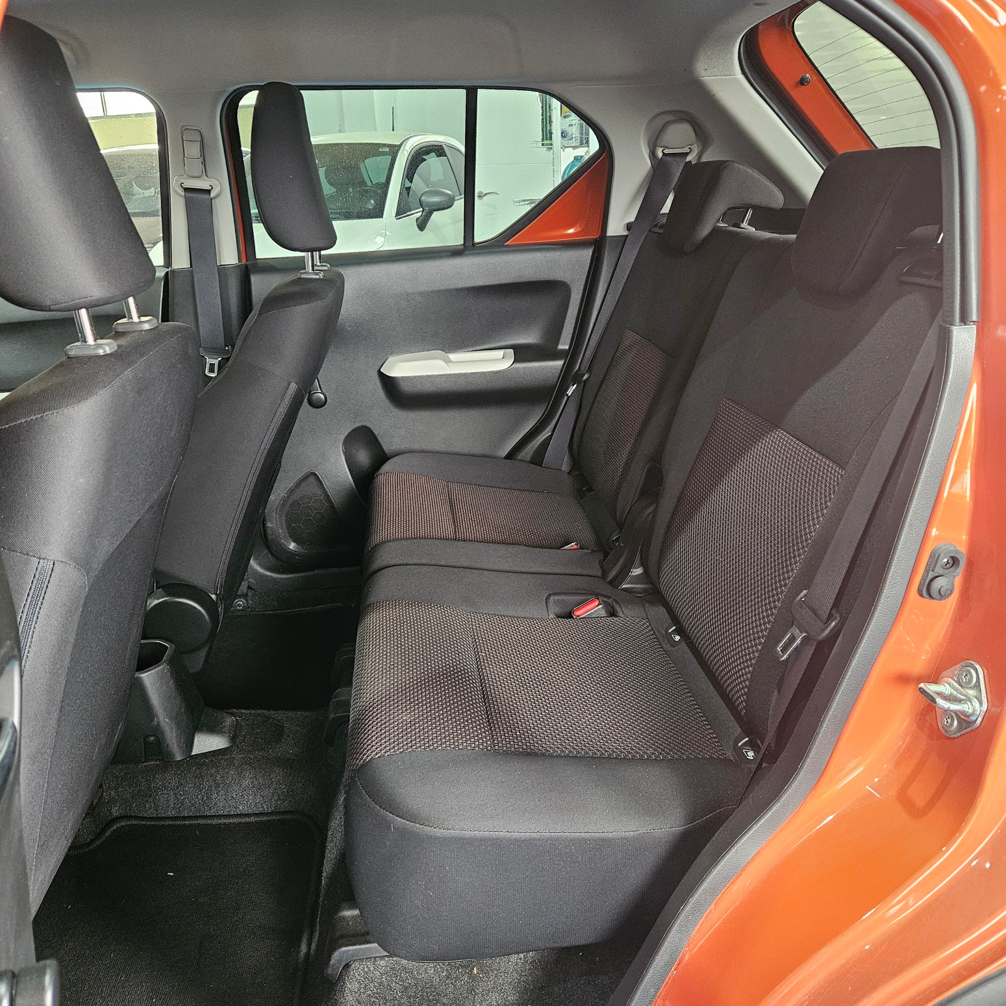 Suzuki Ignis - 8