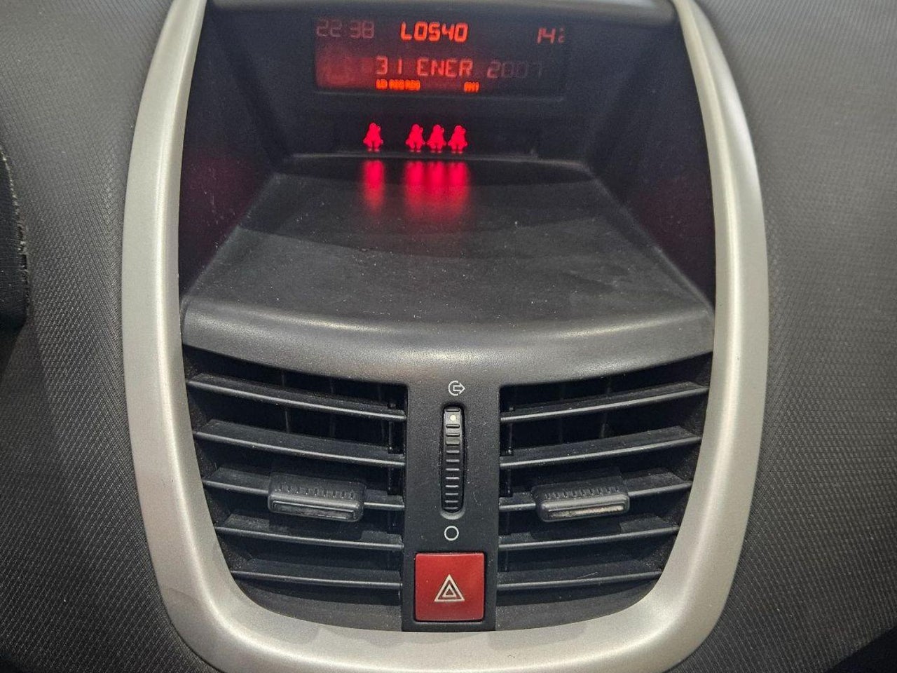 Peugeot 207 - 17