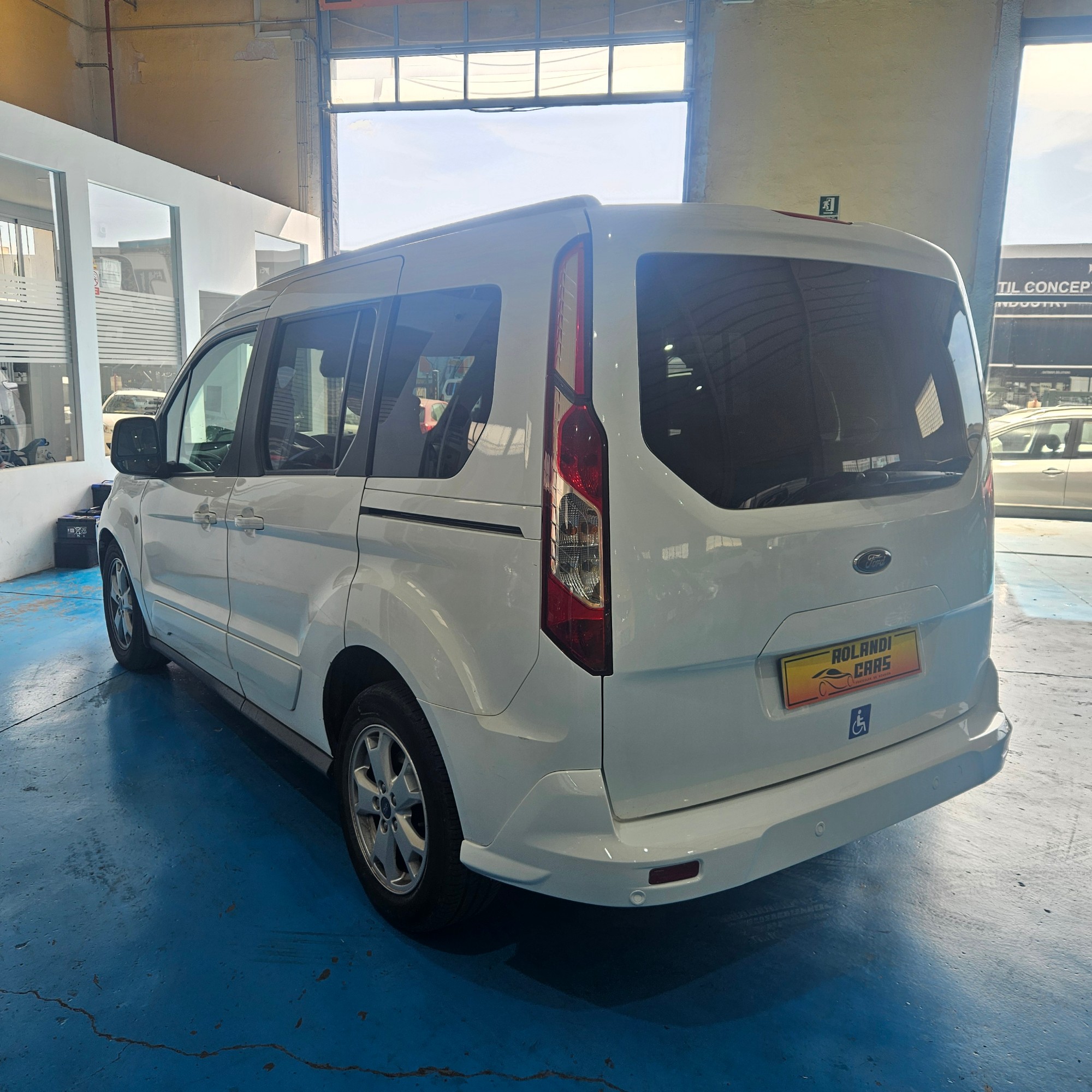 Ford Tourneo Connect - 7