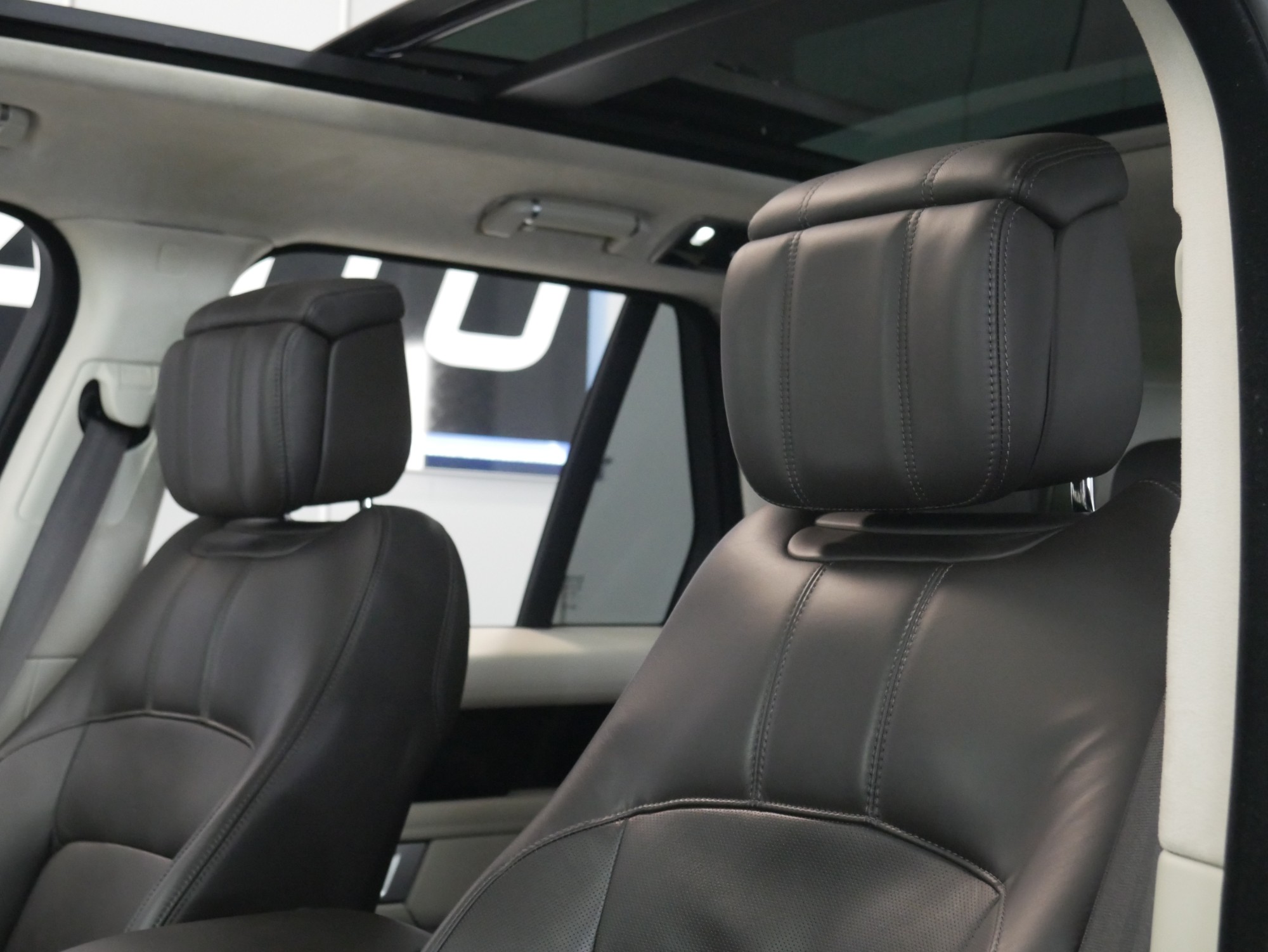 LANDROVER RANGE ROVER