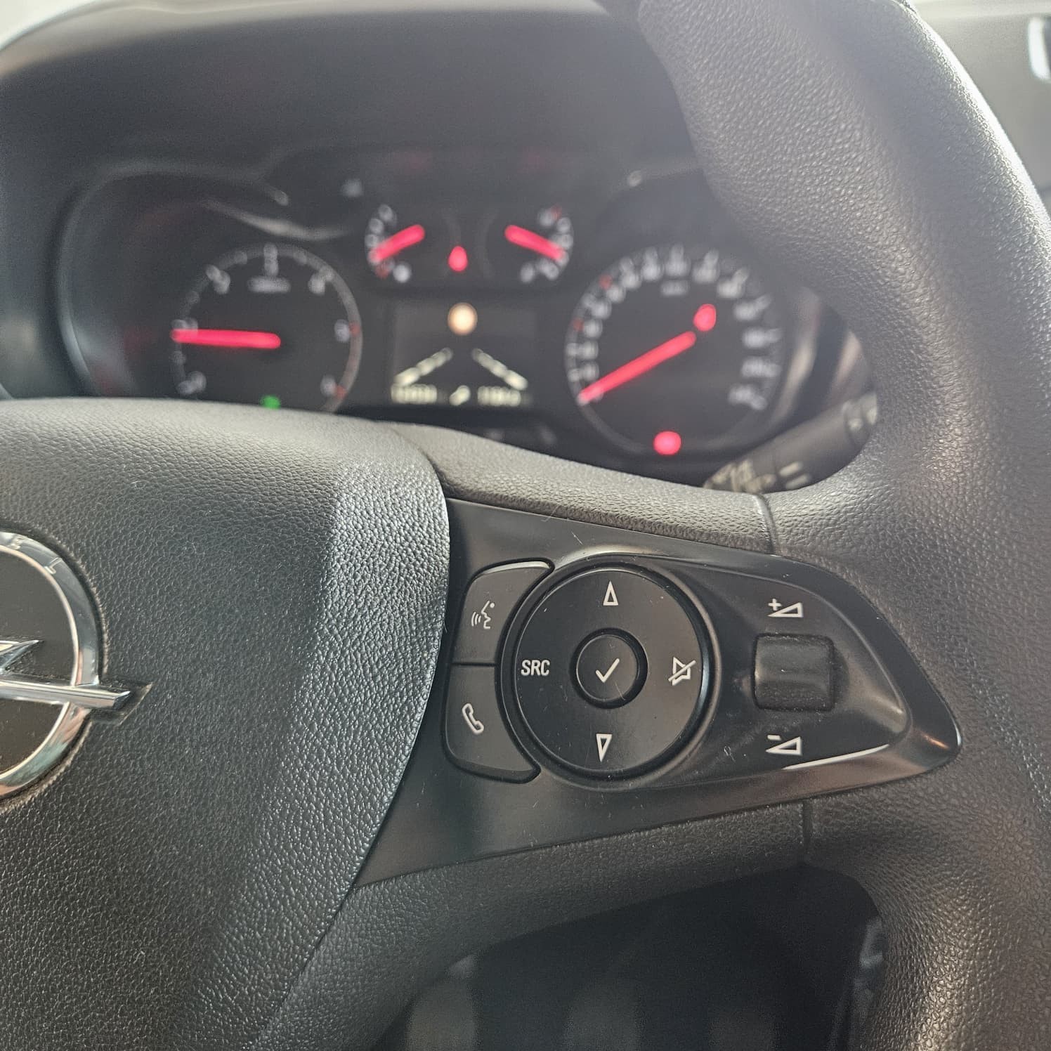 Opel Combo Life - 16