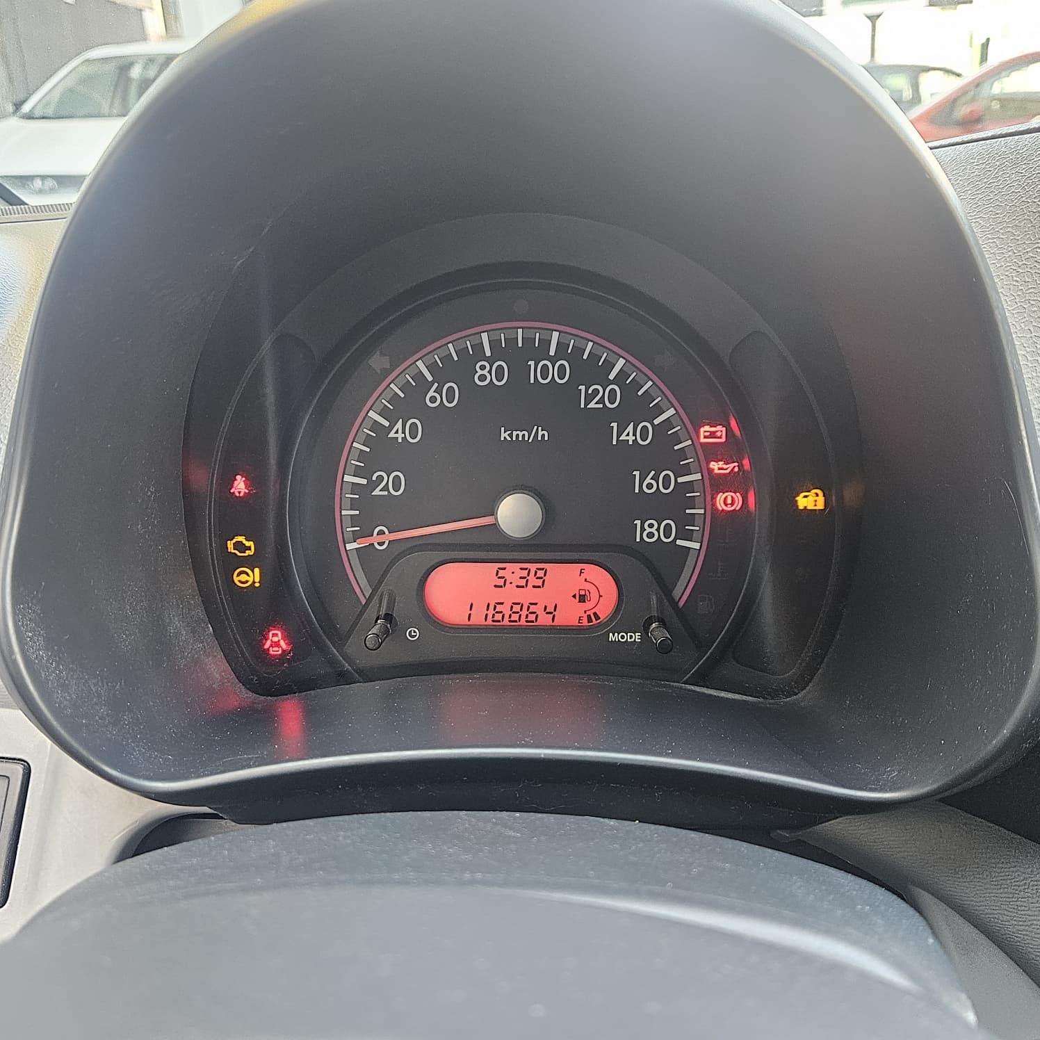 Nissan Pixo - 17