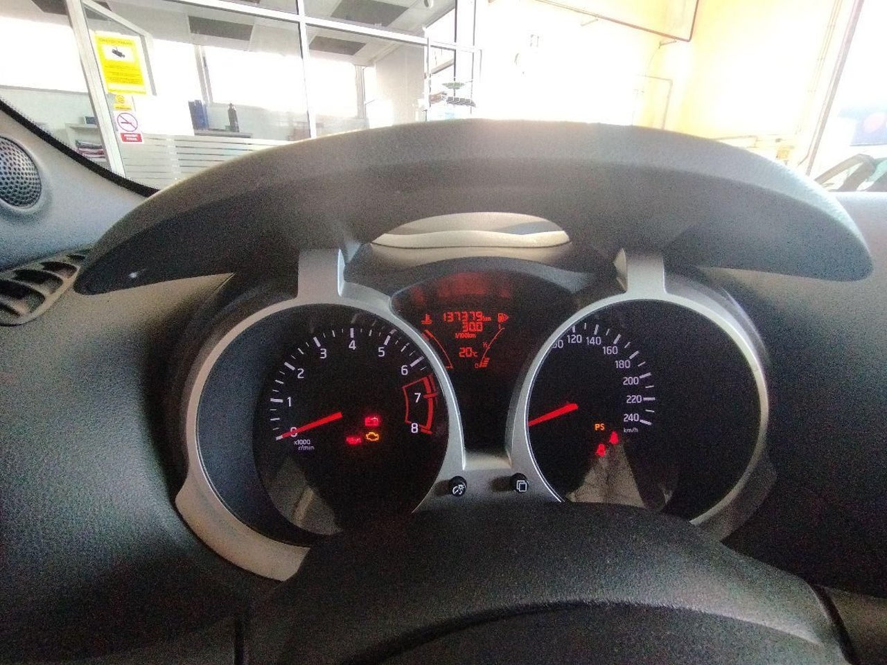Nissan JUKE - 11