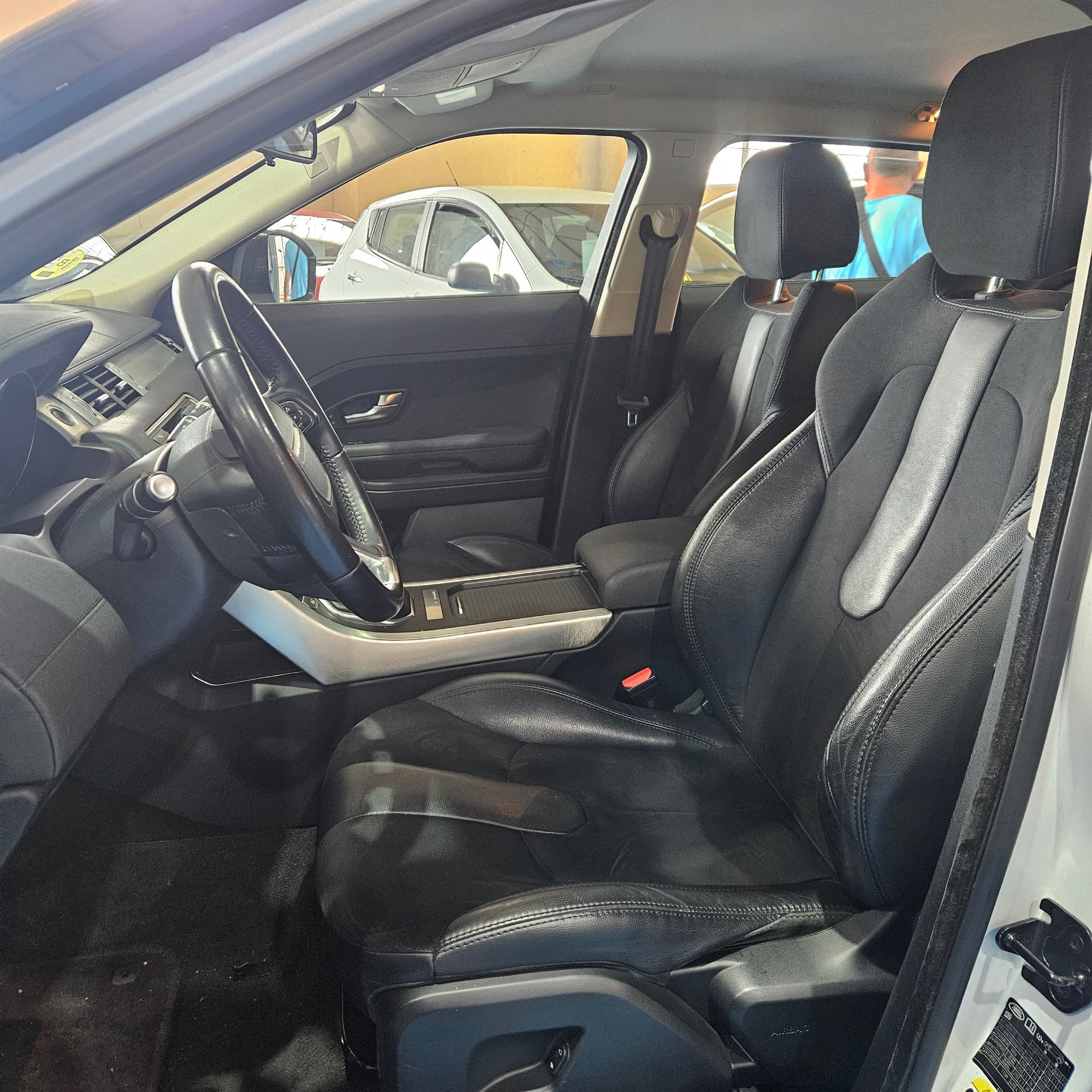 Land_Rover Range Rover Evoque - 10
