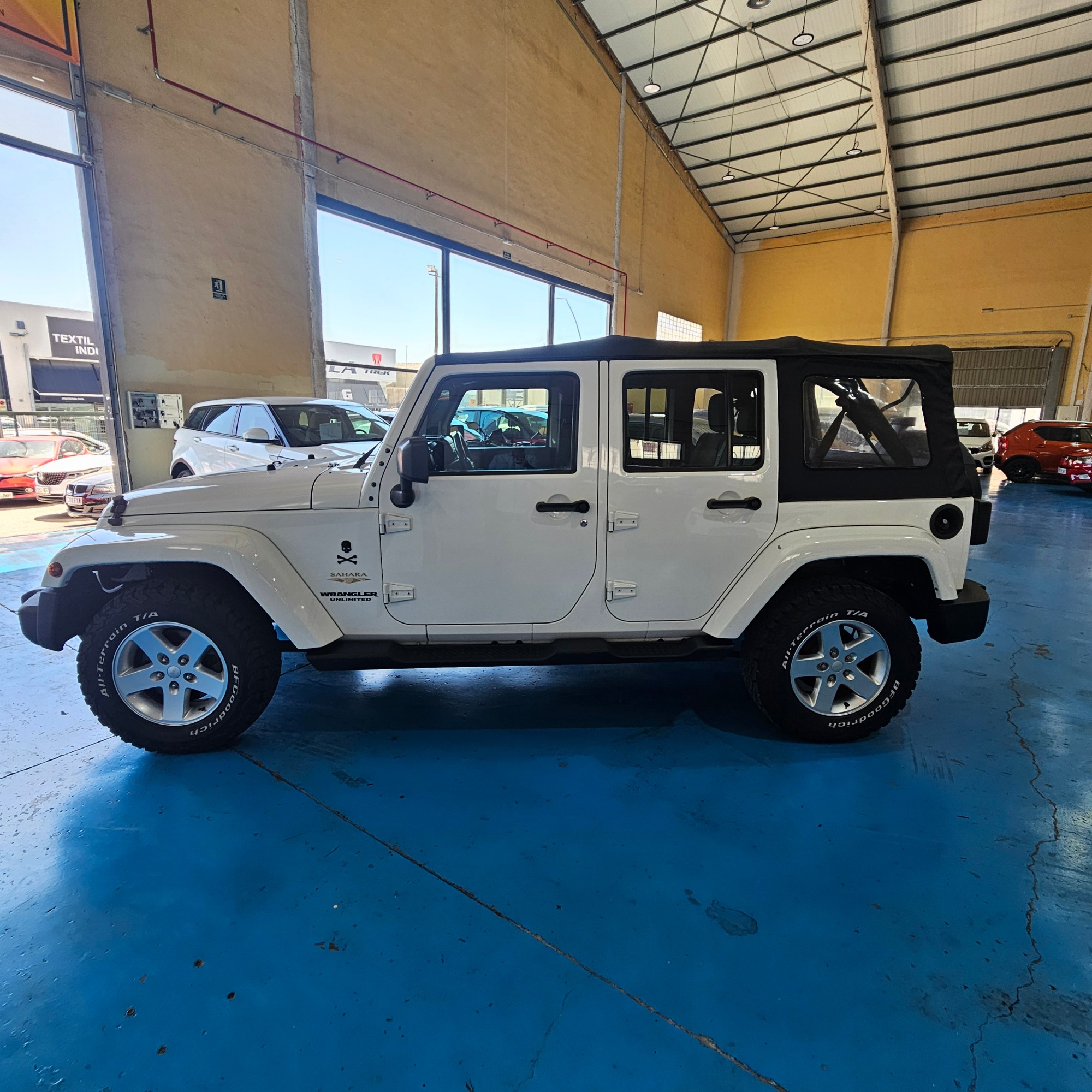 Jeep Wrangler - 8
