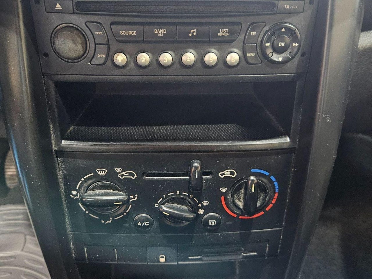 Peugeot 207 - 18