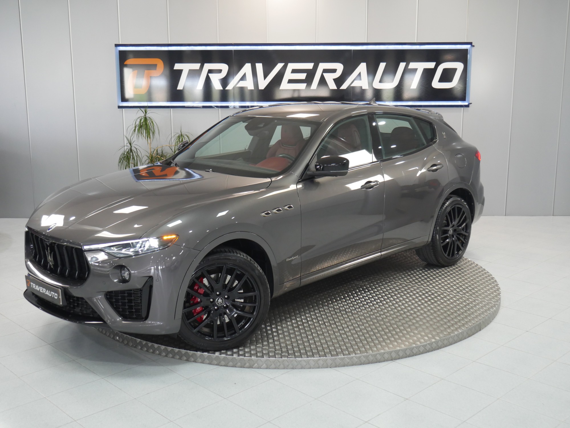 maserati levante