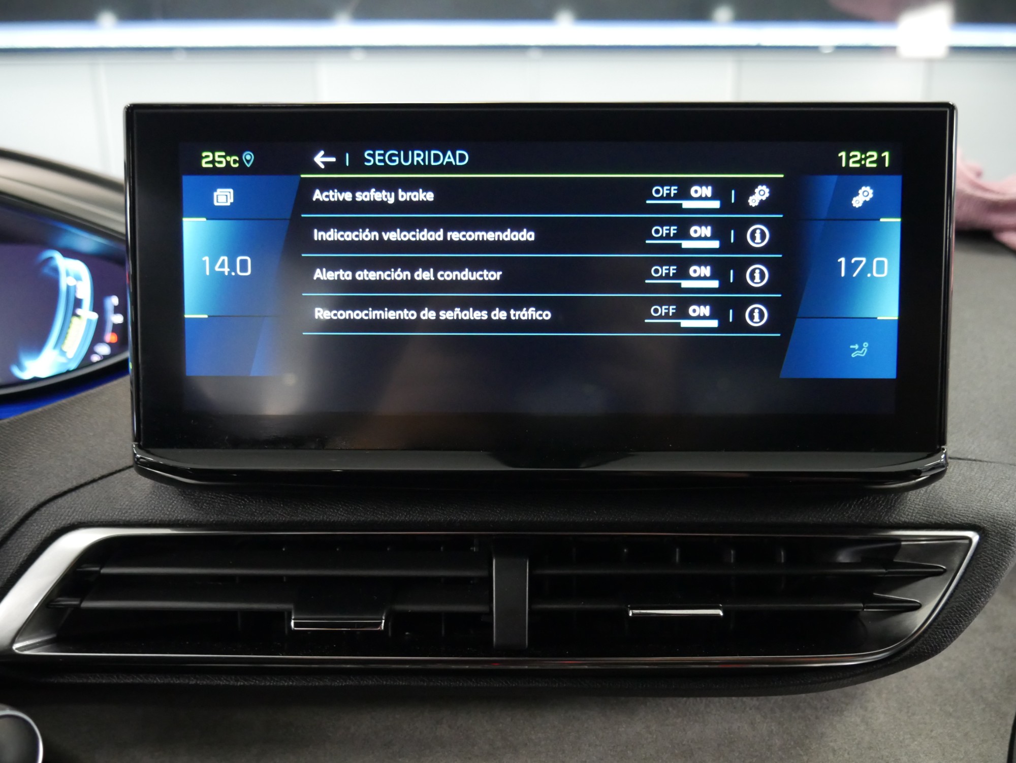 peugeot 3008 hybrid