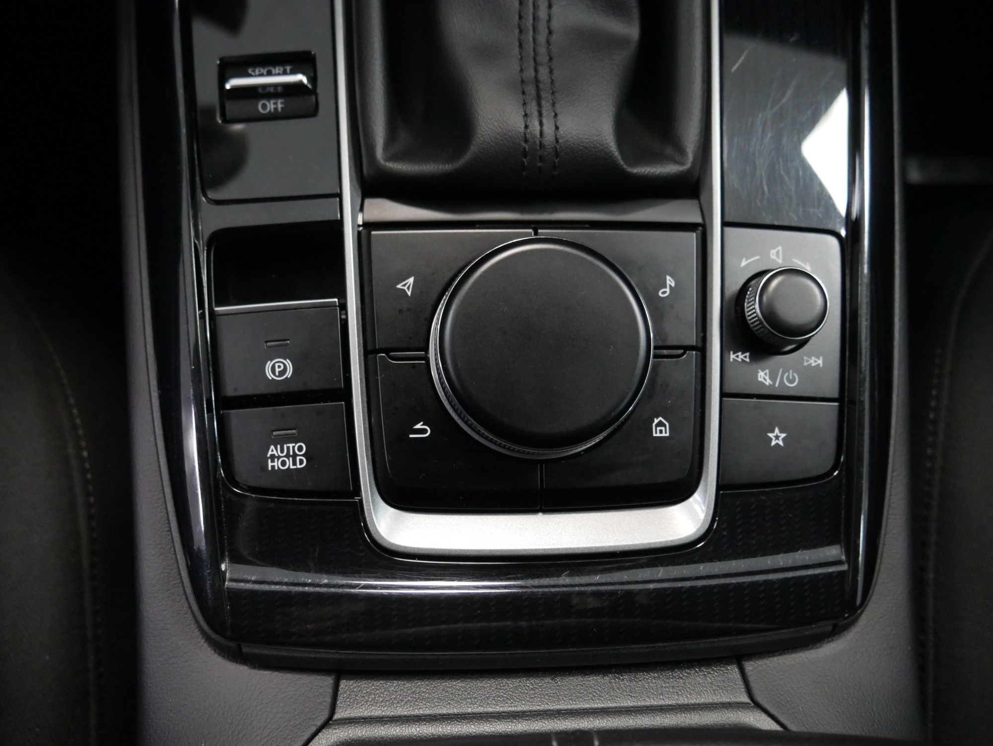 MAZDA CX30