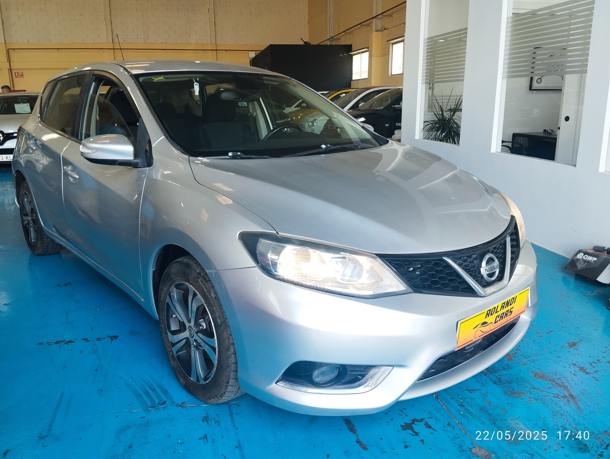 Nissan PULSAR - 3