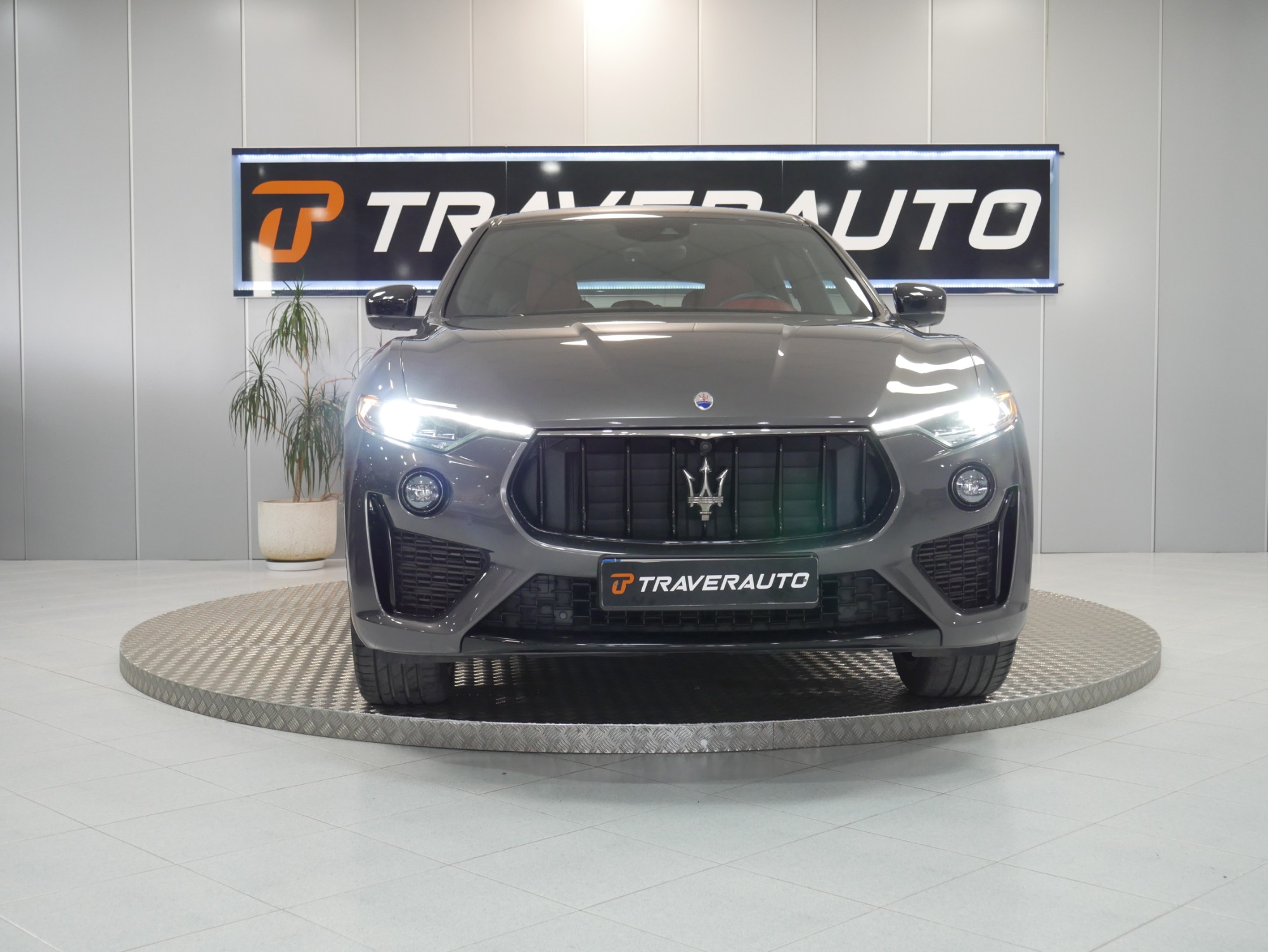 maserati levante