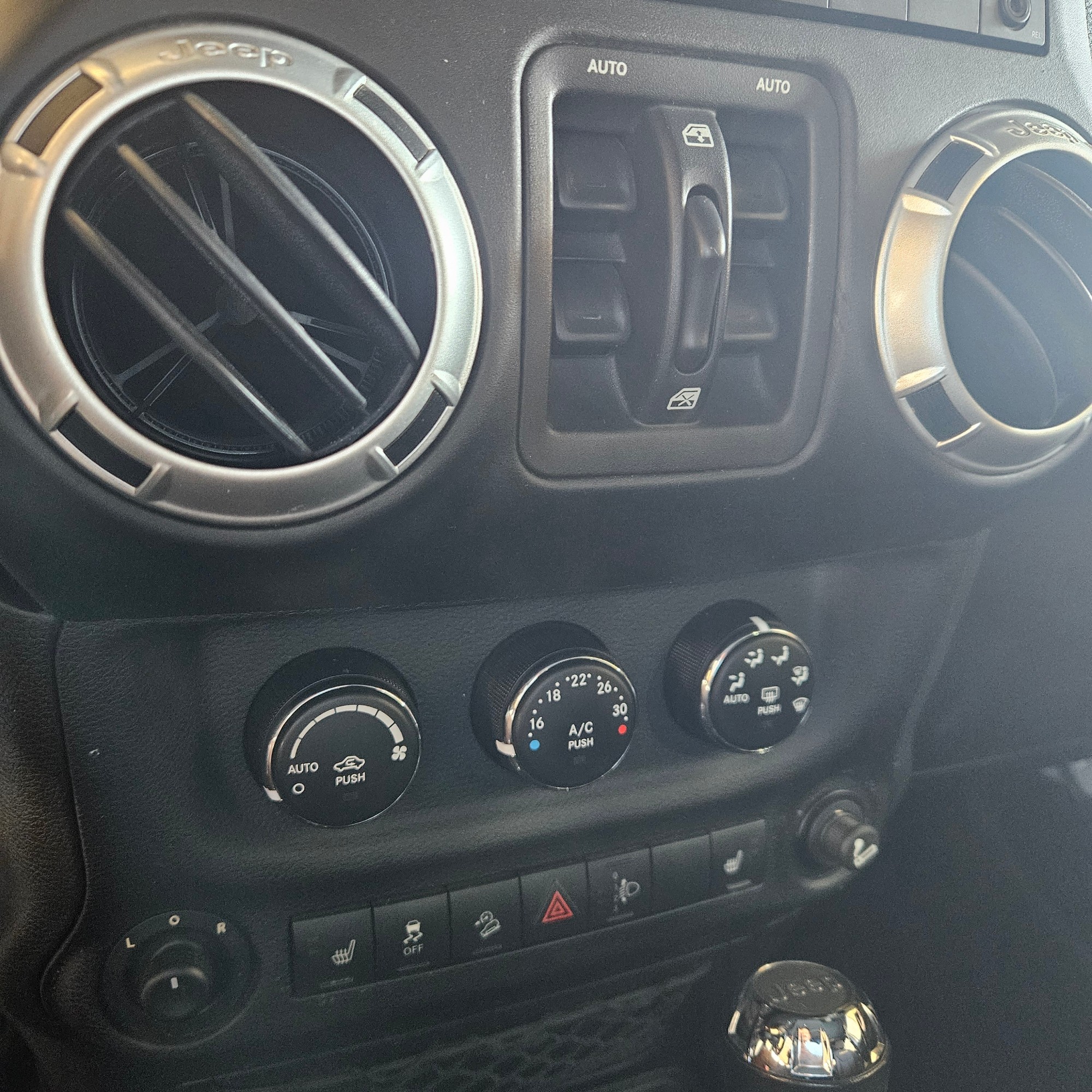 Jeep Wrangler - 18