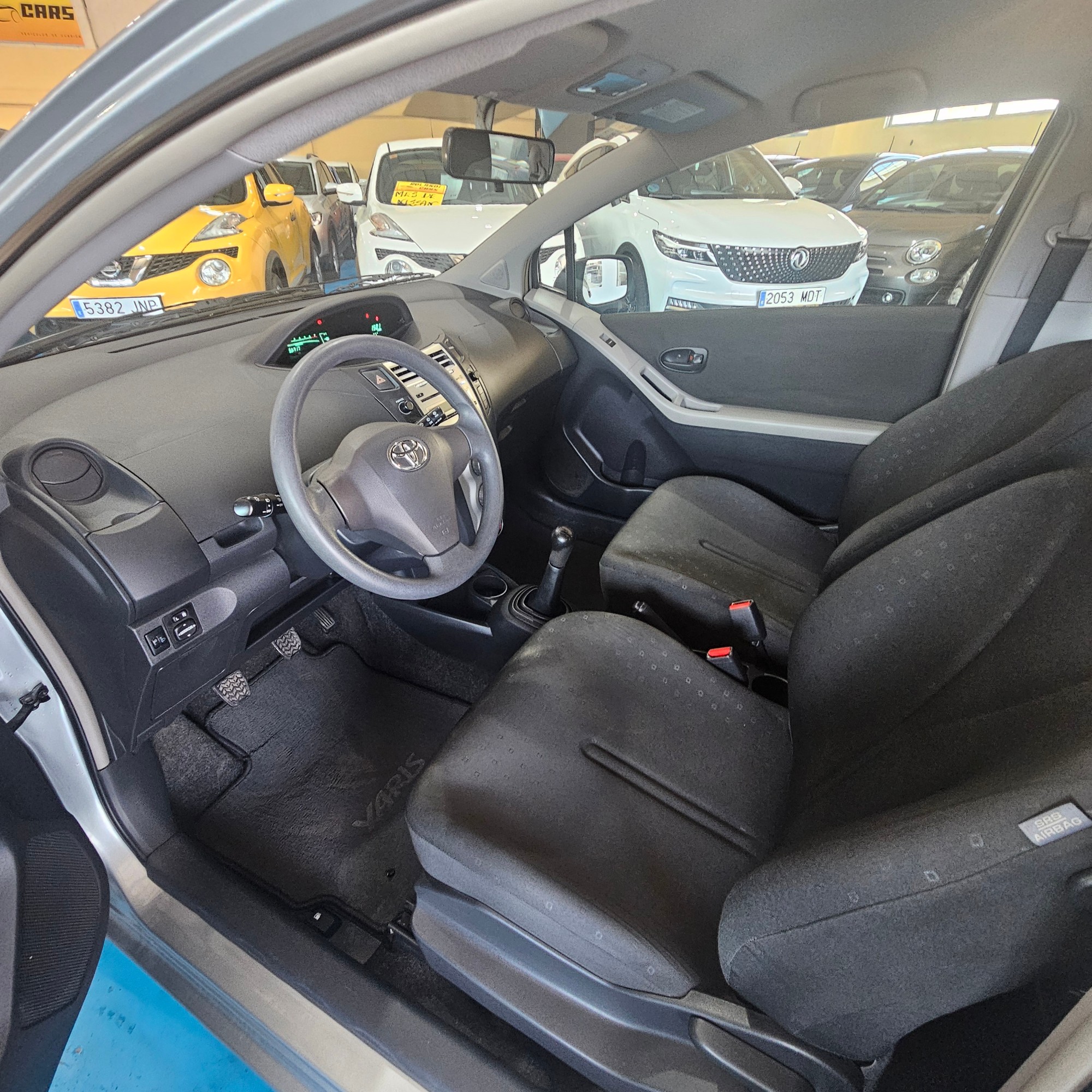 Toyota Yaris - 14