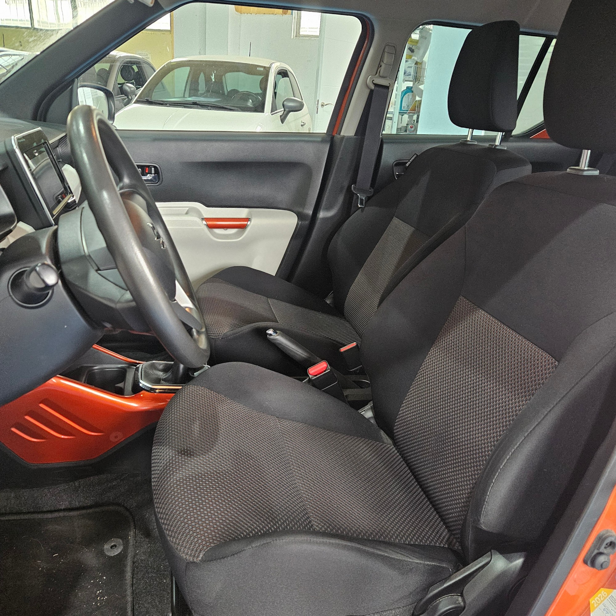 Suzuki Ignis - 9