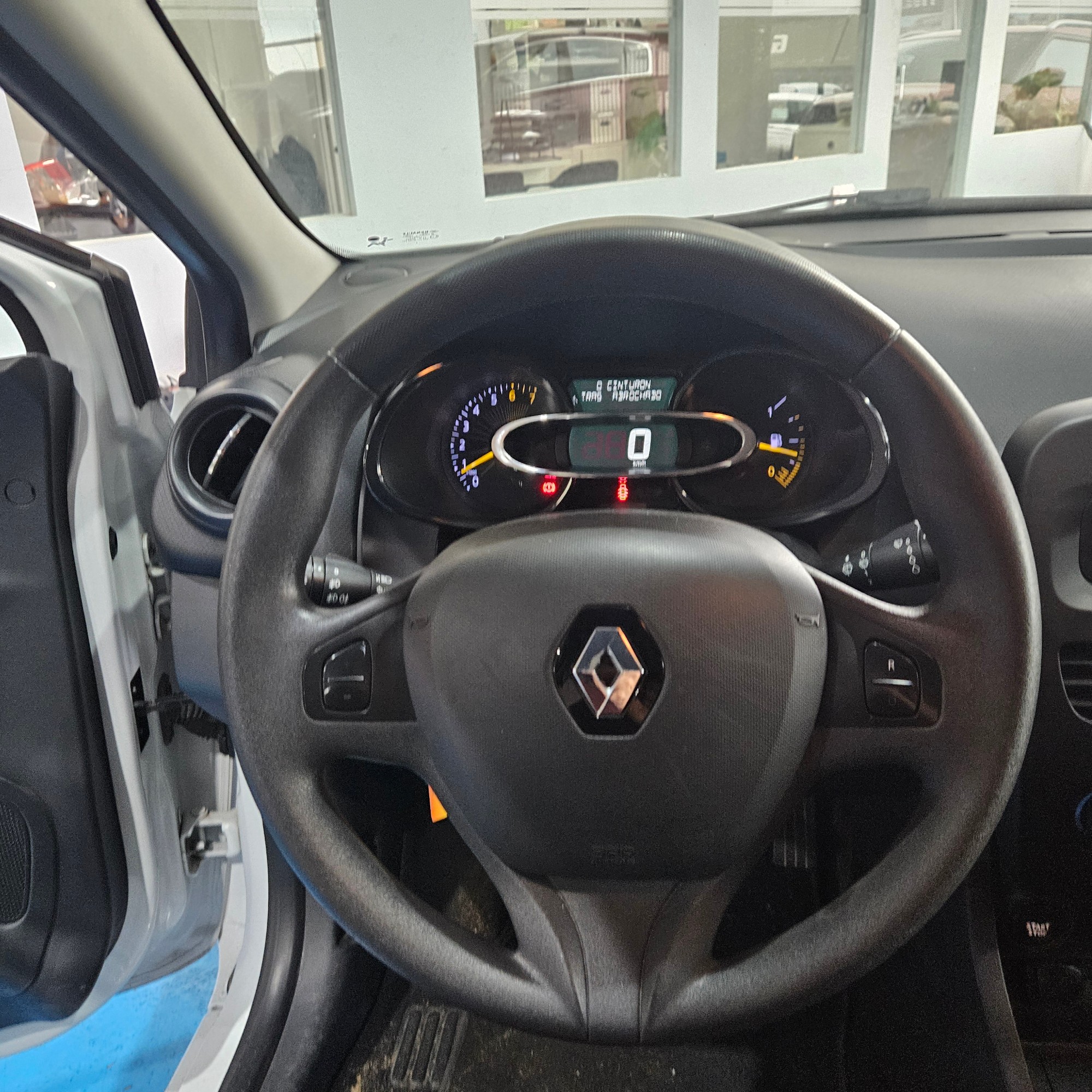 Renault Clio III - 8