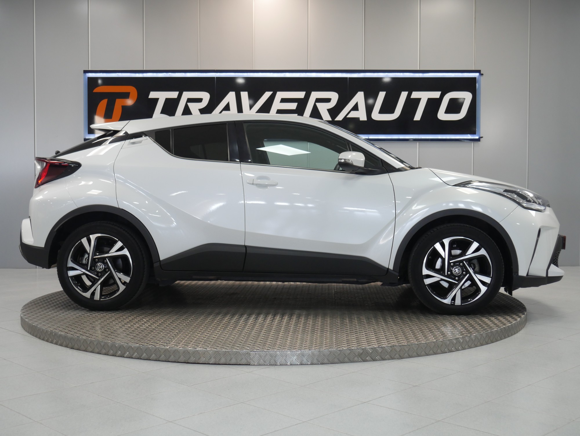 toyota chr