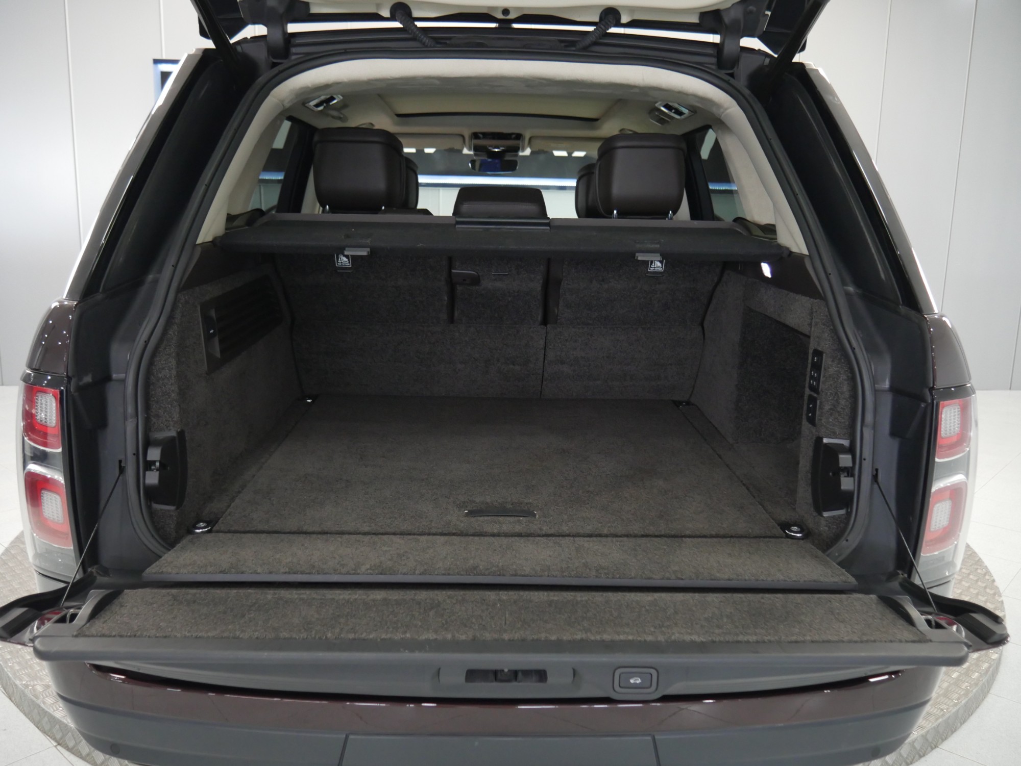 LANDROVER RANGE ROVER