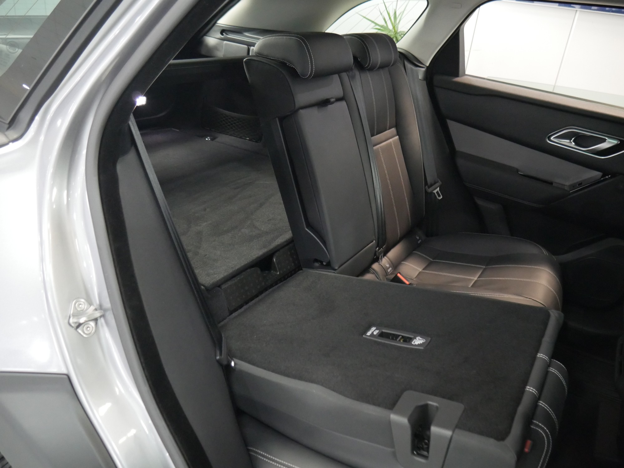 landrover range rover velar