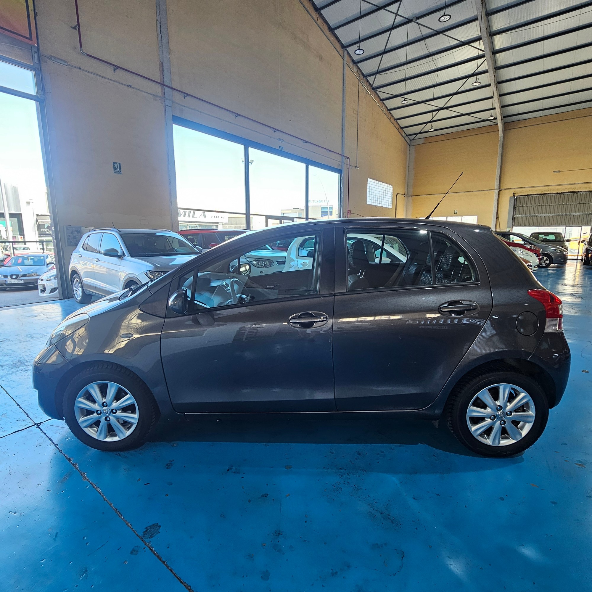 Toyota Yaris - 7
