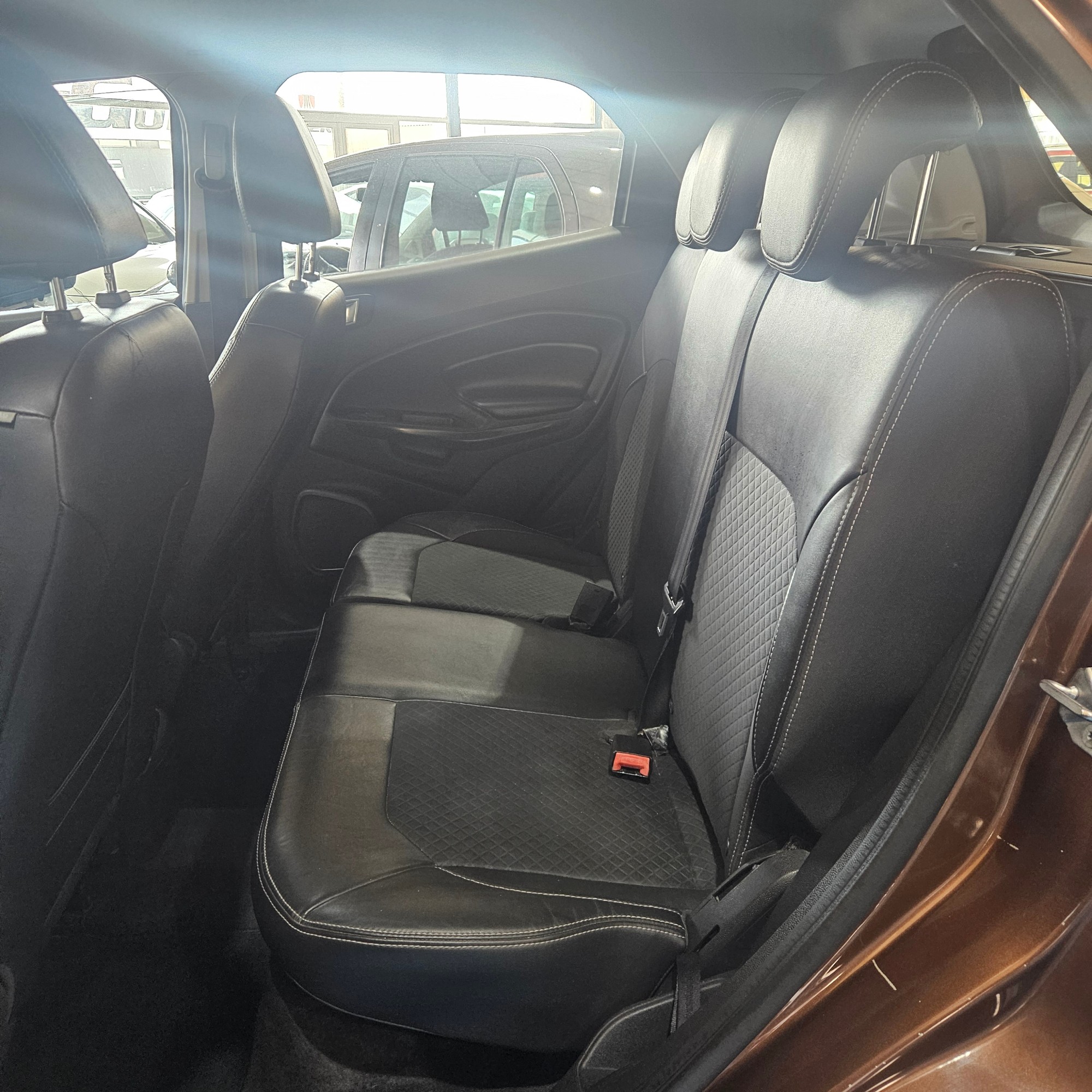 Ford EcoSport - 12