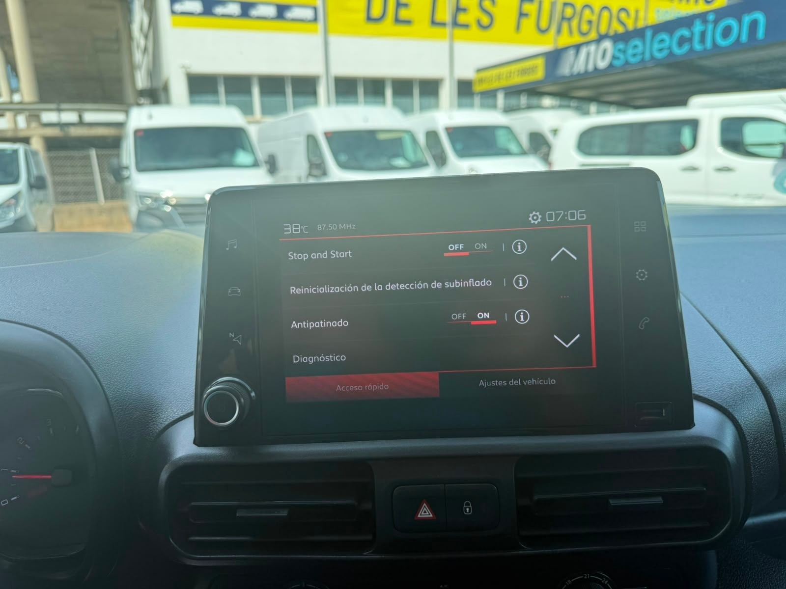 Imatge del vehicle 14