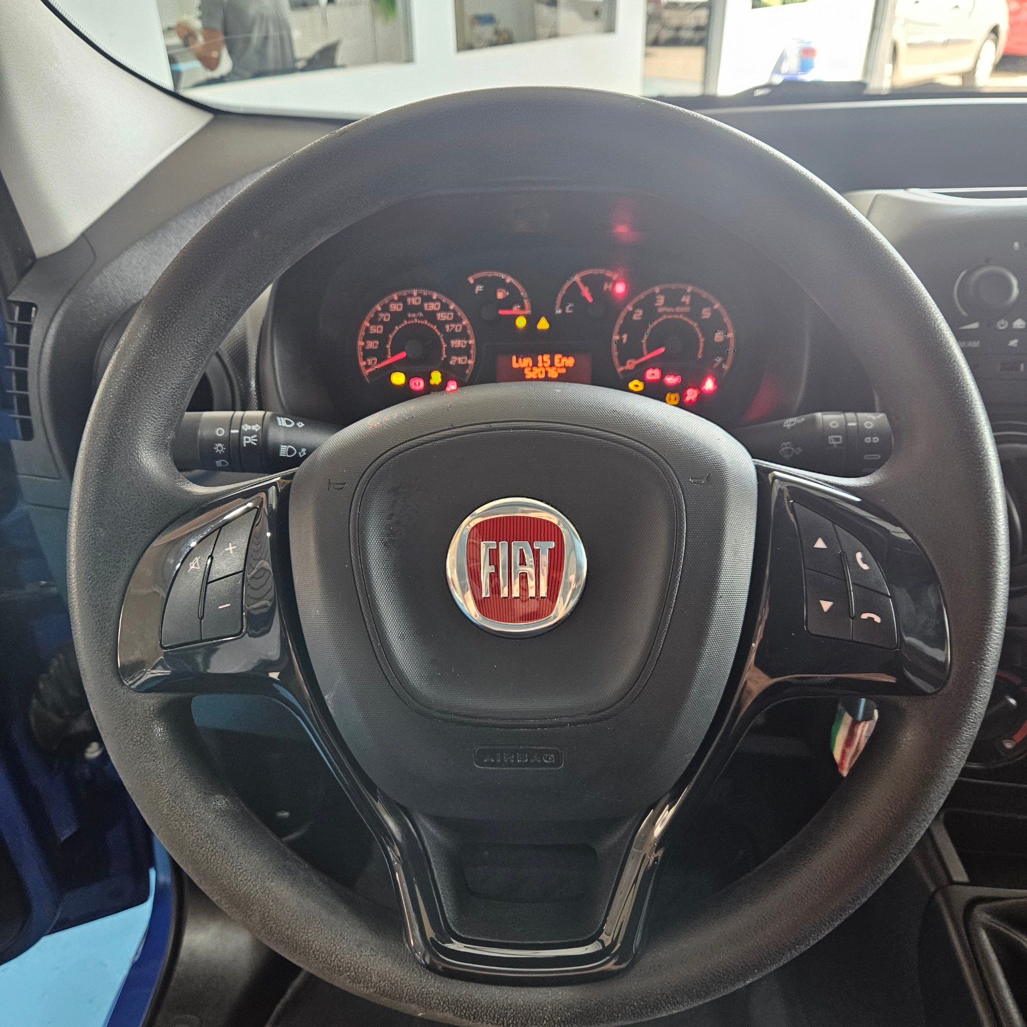 Fiat Qubo - 16