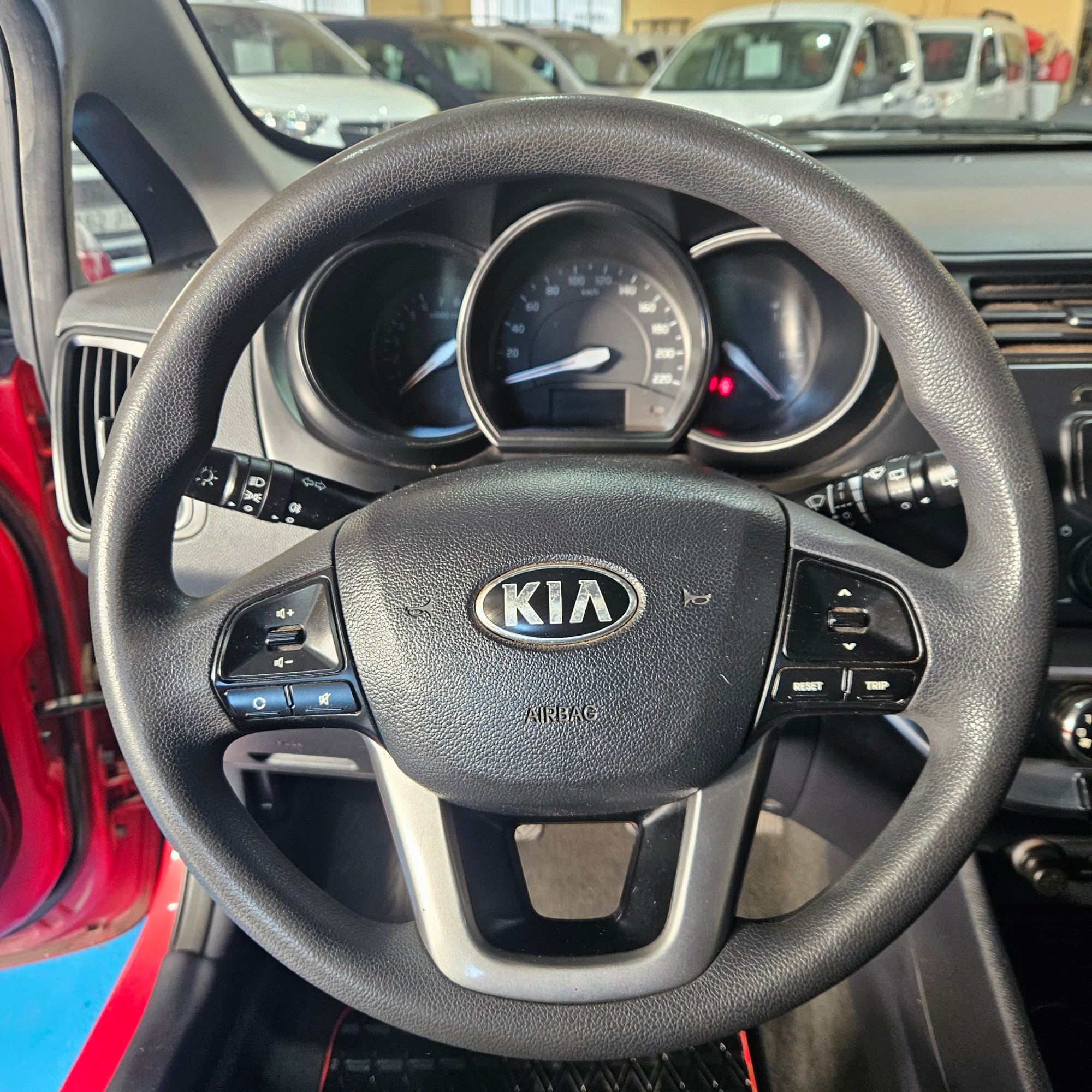 Kia Rio - 15