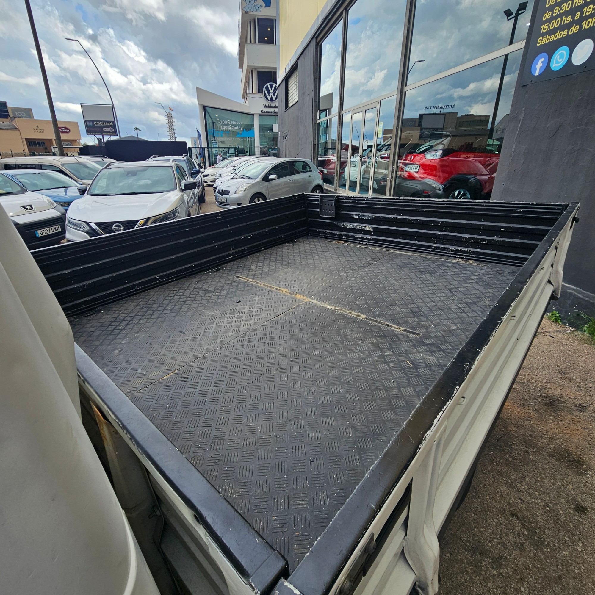 Volkswagen Transporter - 17
