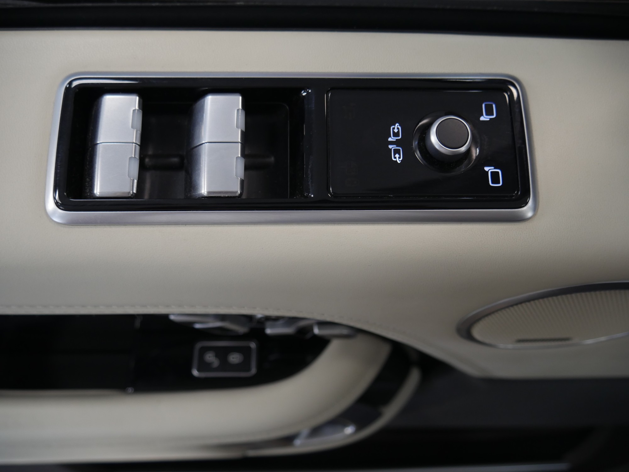 LANDROVER RANGE ROVER