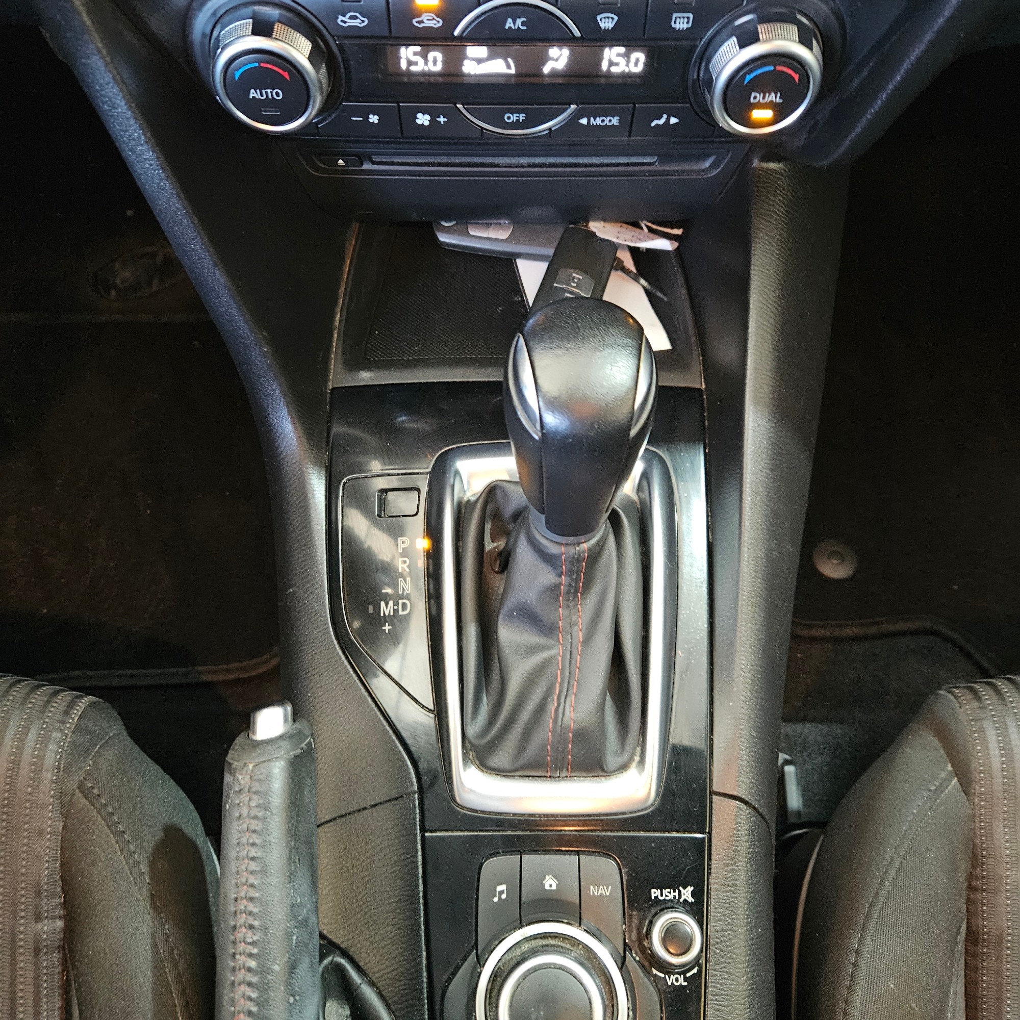 Mazda Mazda3 - 18