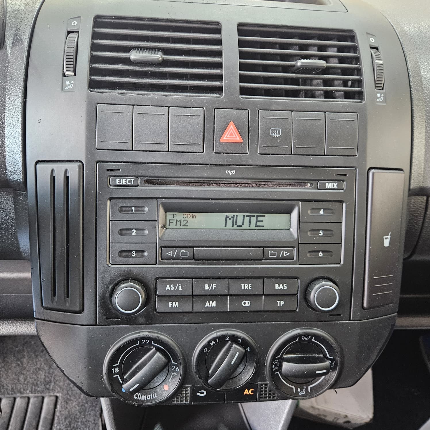 Volkswagen Polo - 16