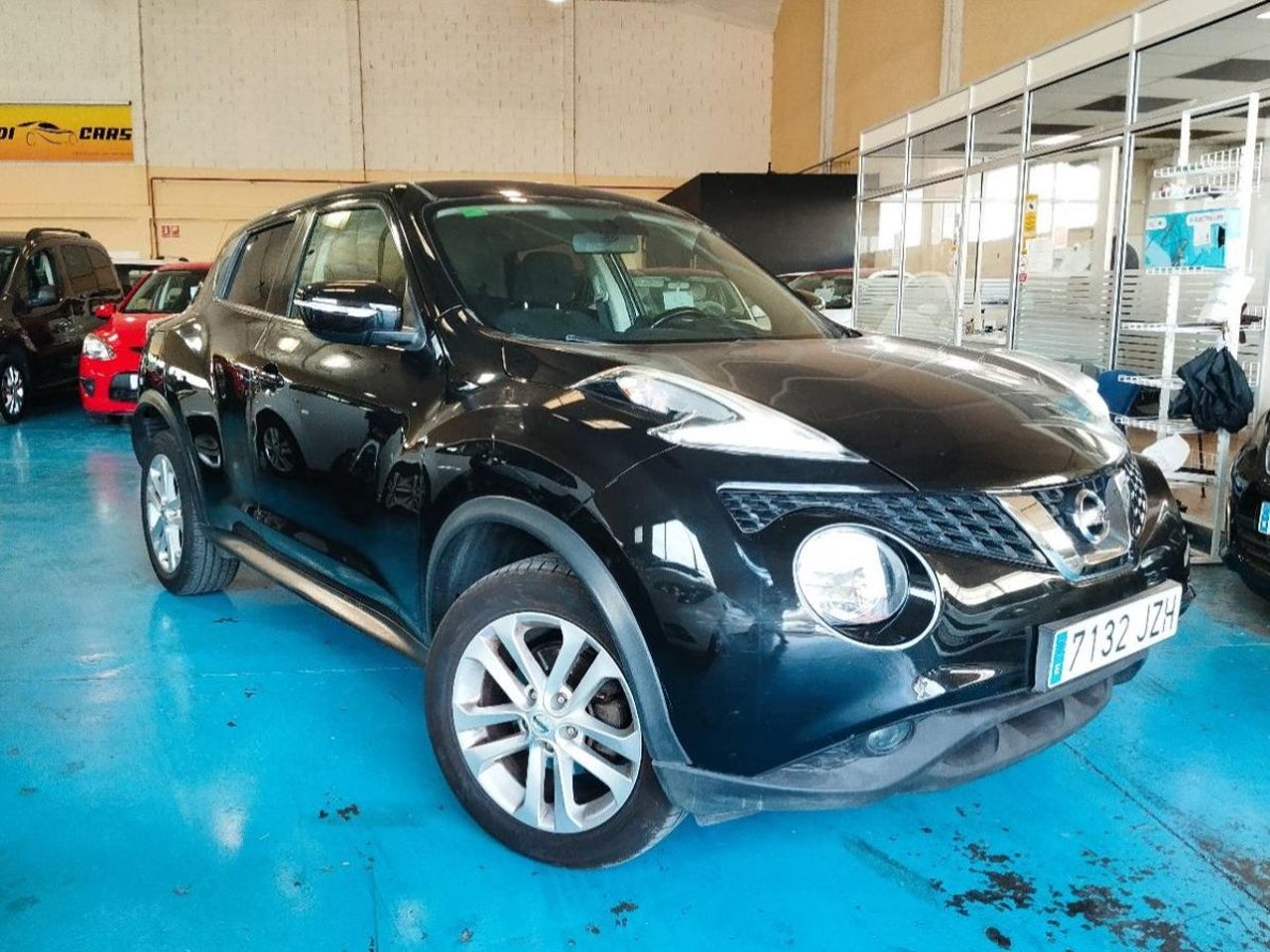 Nissan JUKE - 2