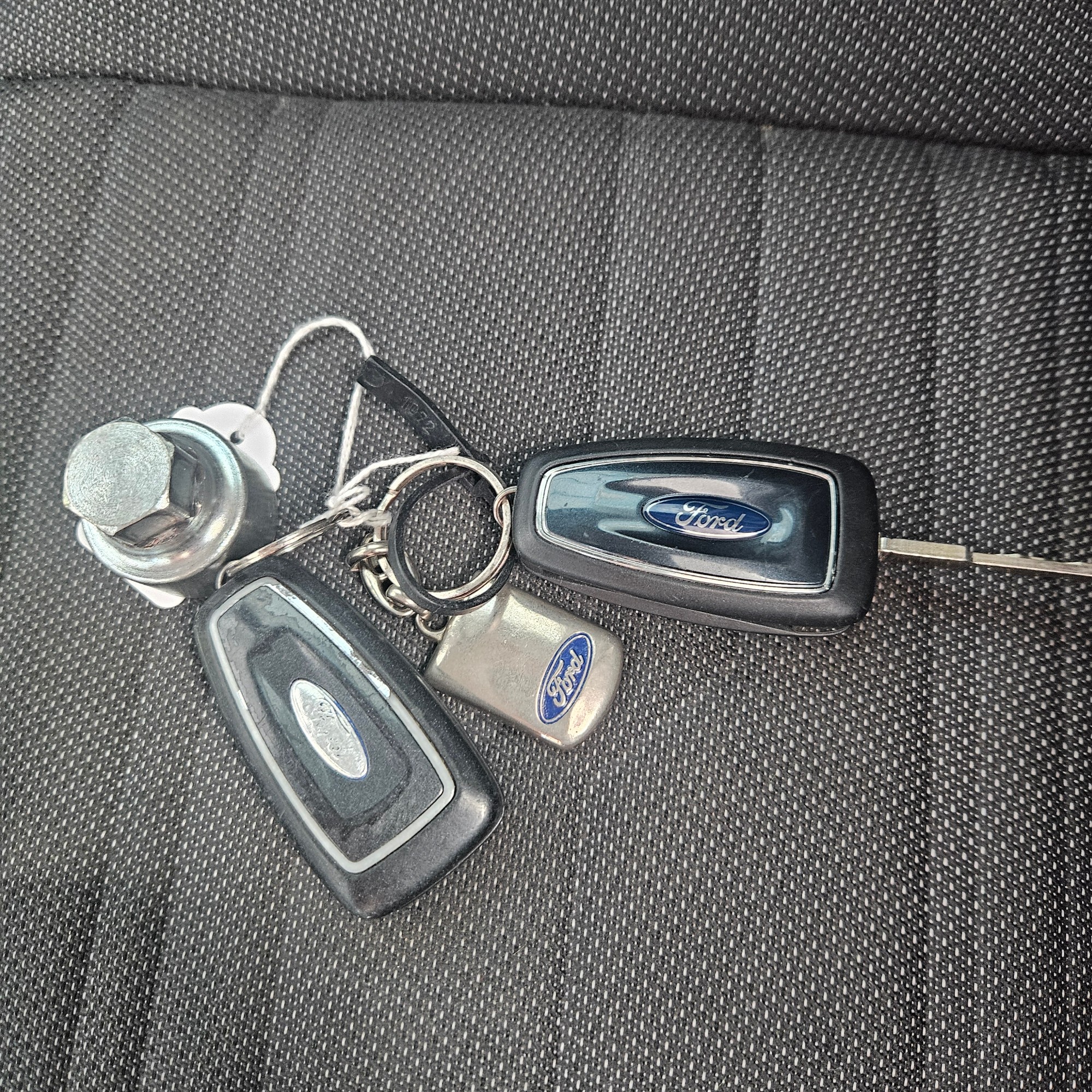 Ford Tourneo Connect - 24