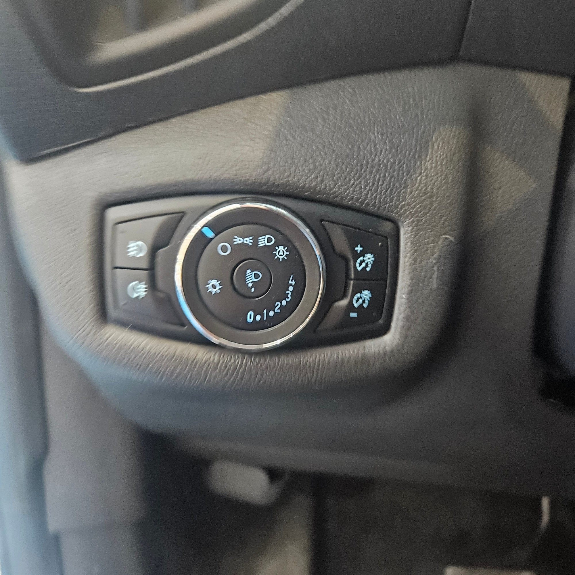 Ford Tourneo Connect - 17